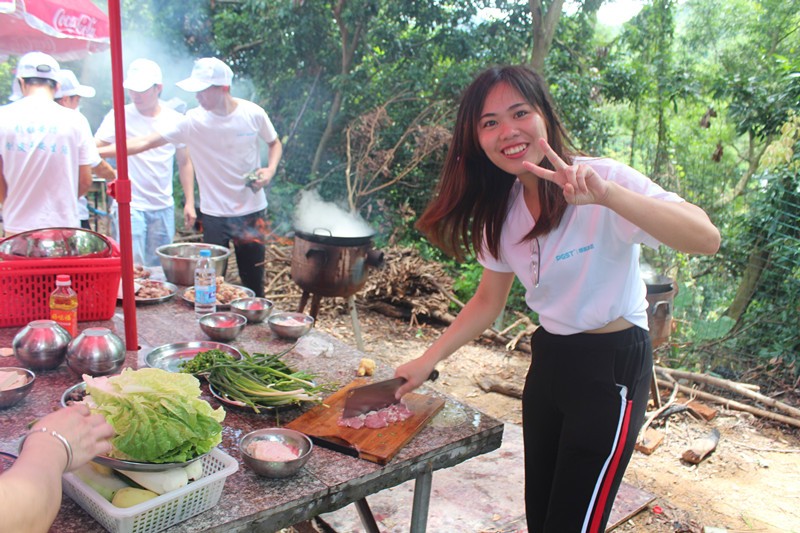 年領(lǐng)航集團(tuán)南澳西沖歡樂(lè)之旅！